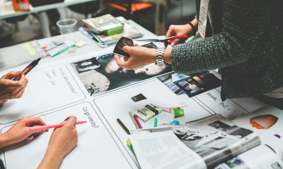 マーケティングDXとは？注目される背景や成功のポイントなどを解説