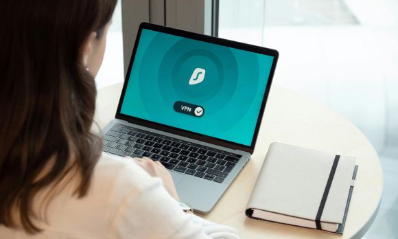 メールからの情報漏えいリスクを解説